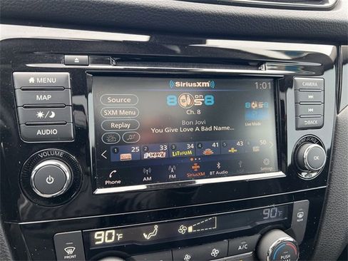 Used 2021 Nissan Rogue Sport SL w/ Premium Package image 12