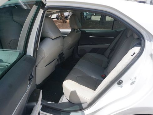 Used 2023 Toyota Camry XSE FWD image 15