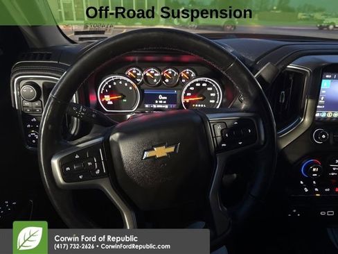 Used 2019 Chevrolet Silverado 1500 LT w/ Texas Edition image 16