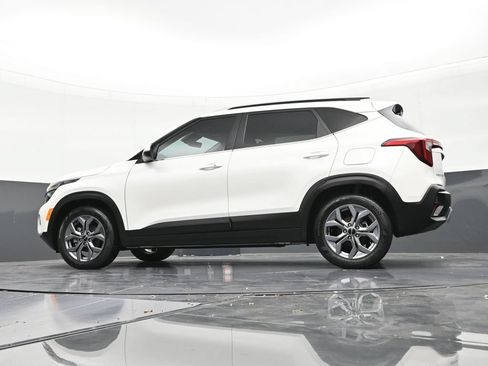 Used 2024 Kia Seltos S FWD image 21