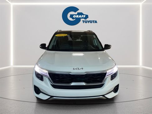 Used 2023 Kia Seltos S w/ Navigation Package image 2