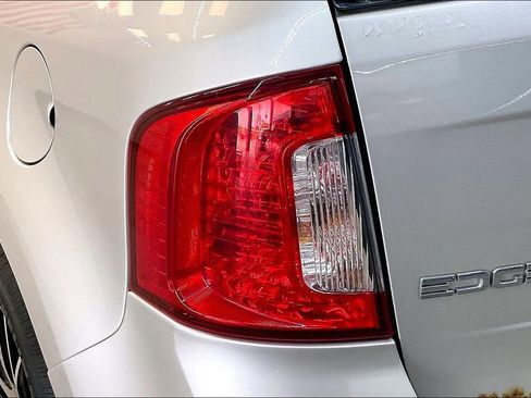 Used 2012 Ford Edge SEL AWD/4WD image 24