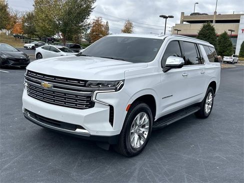 Used 2022 Chevrolet Suburban Premier image 8
