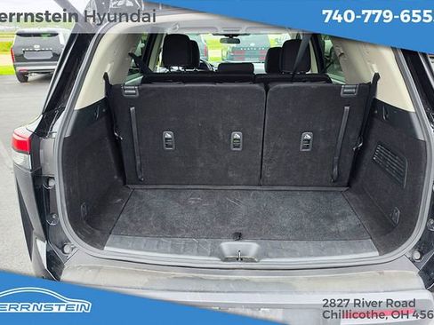Used 2025 Nissan Pathfinder SV AWD/4WD image 25