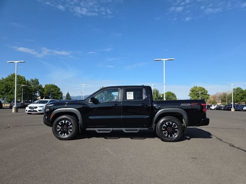 Used 2023 Nissan Frontier PRO-4X w/ Tow Package AWD/4WD image 11
