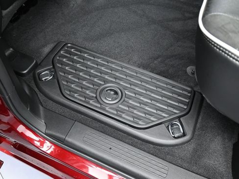 Used 2025 RAM 1500 Laramie image 36