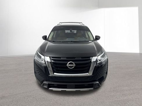 Used 2023 Nissan Pathfinder Platinum w/ Cargo Package image 36
