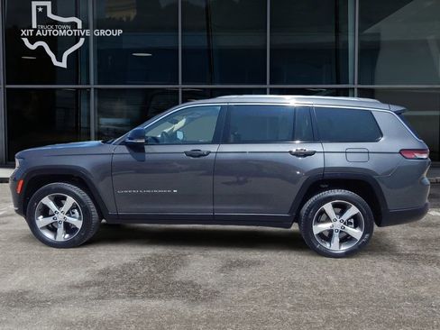 Used 2022 Jeep Grand Cherokee L Limited image 7