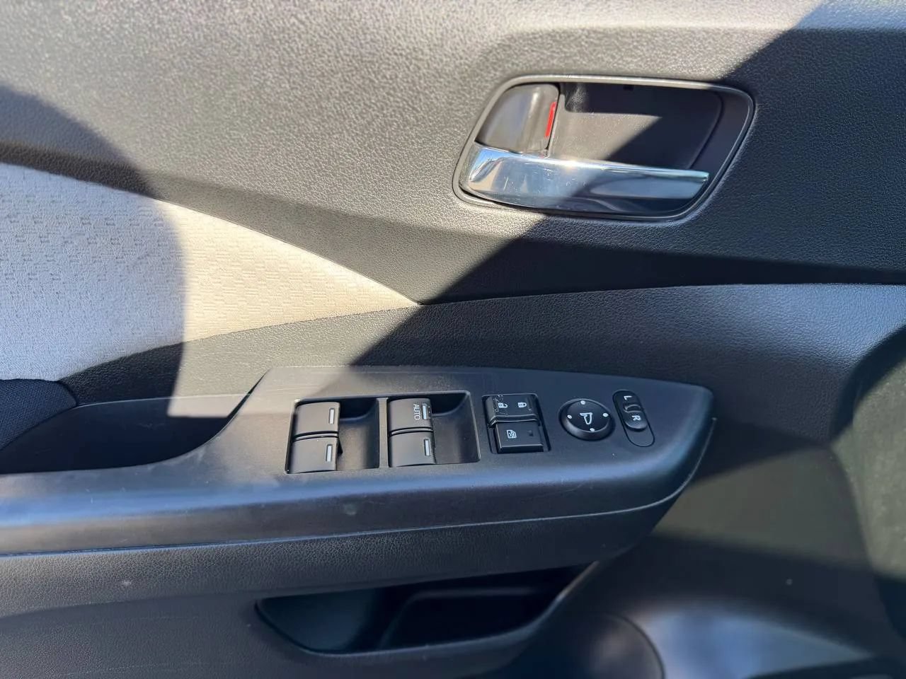 Used 2016 Honda CR-V EX image 38