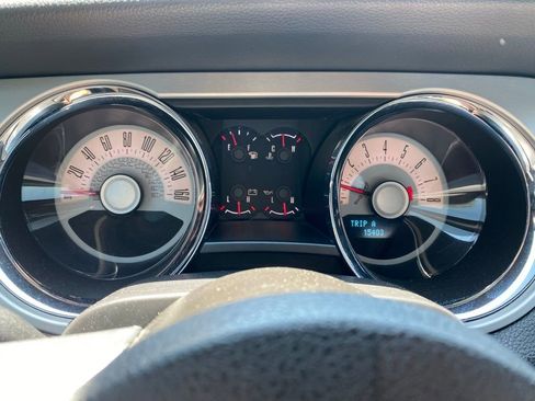 Used 2012 Ford Mustang Premium RWD image 19