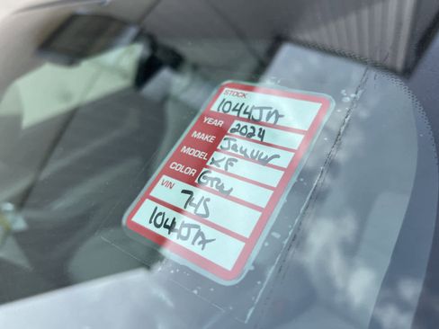 Used 2024 Jaguar XF R-Dynamic SE image 18