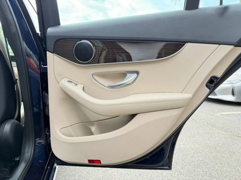Used 2020 Mercedes-Benz C 300 4MATIC Sedan image 24