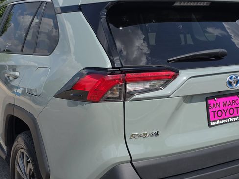 Used 2023 Toyota RAV4 XLE Premium AWD/4WD image 30
