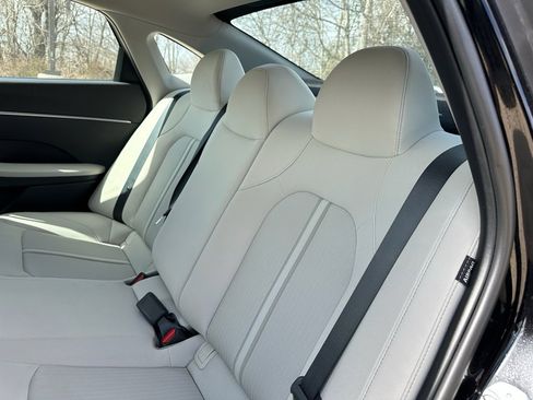 Used 2025 Hyundai Sonata SE image 25