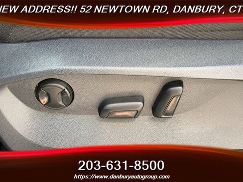 Used 2022 Volkswagen Tiguan SE AWD/4WD image 13