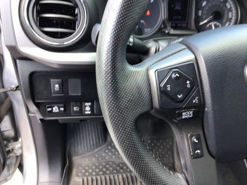 Used 2020 Toyota Tacoma TRD Sport RWD image 29