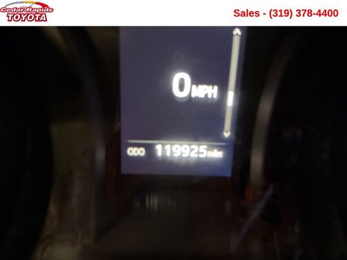 Used 2019 Toyota Camry SE image 18