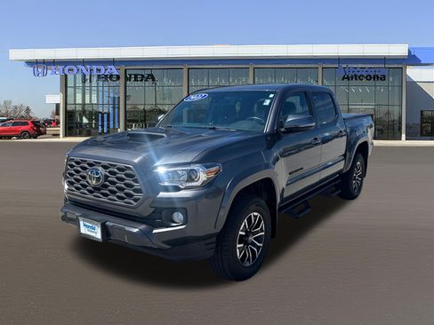 Used 2022 Toyota Tacoma TRD Sport w/ Black Out Package (TMS) AWD/4WD image 1