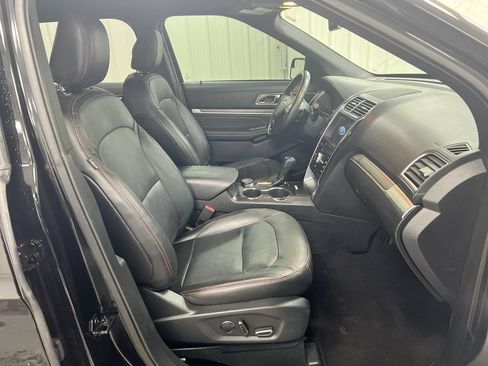 Used 2018 Ford Explorer Sport AWD/4WD image 22