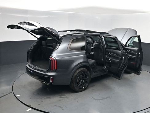 Used 2024 Kia Telluride EX X-Line image 28