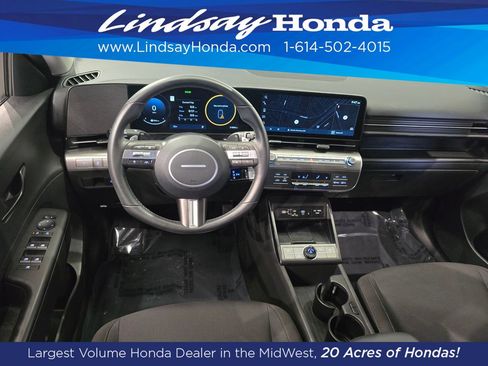 Used 2025 Hyundai Kona SEL AWD/4WD image 13