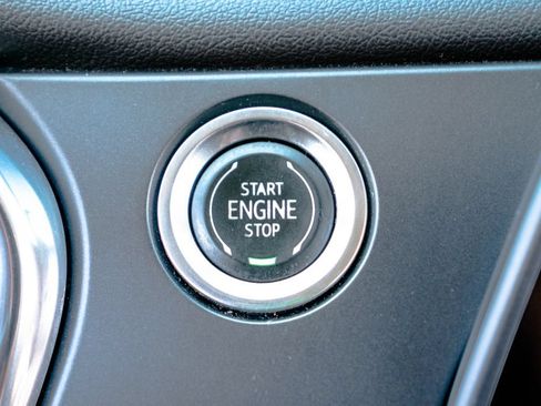 Certified 2020 Chevrolet Blazer LT FWD image 33