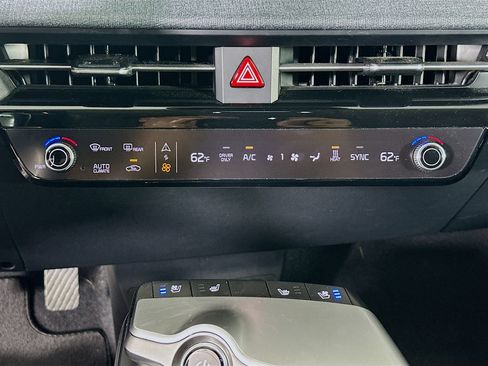 Used 2024 Kia EV6 Wind w/ Wind Technology Package RWD image 24