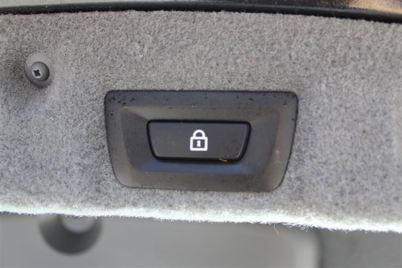 Used 2015 BMW 740Li RWD image 30