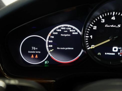 Used 2023 Porsche Panamera Turbo S image 98