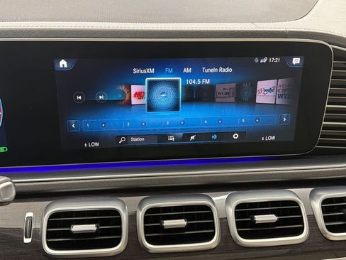 Used 2020 Mercedes-Benz GLS 450 4MATIC image 19
