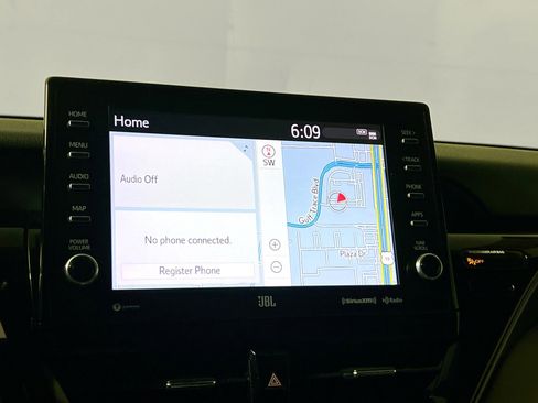 Used 2023 Toyota Camry XLE image 28