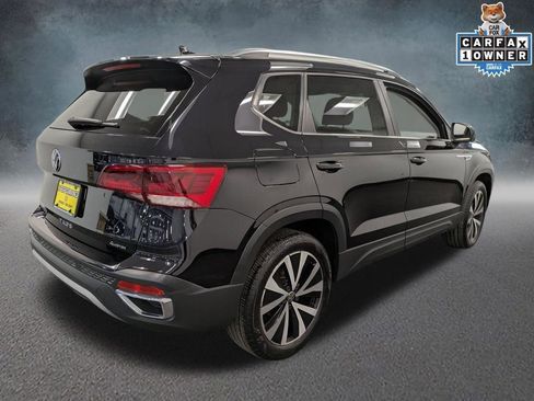 Used 2022 Volkswagen Taos SE image 5