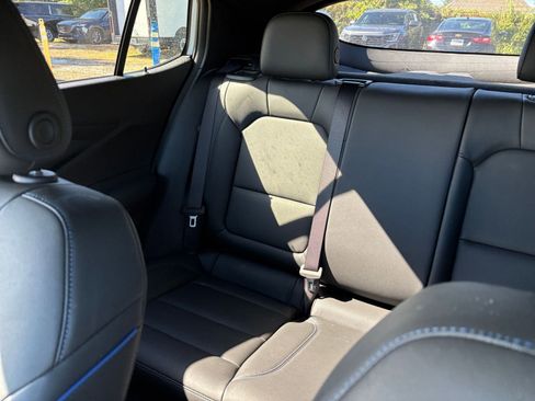 Used 2025 Buick Envista Sport Touring image 39