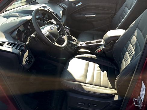 Used 2016 Ford Escape Titanium FWD image 14