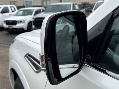 Used 2024 Nissan Armada SV w/ Cargo Package image 41