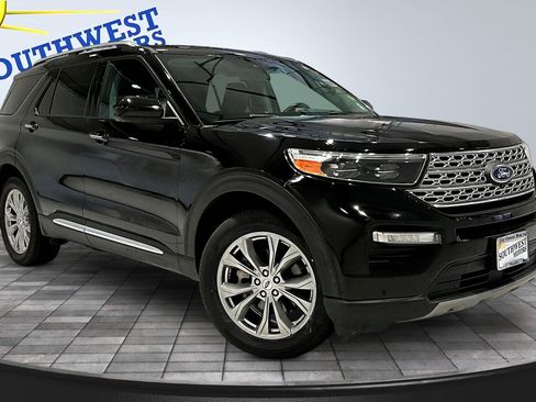 Used 2023 Ford Explorer Limited AWD/4WD image 3
