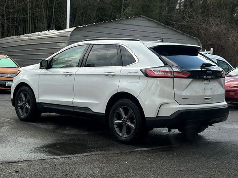Used 2022 Ford Edge SEL w/ Sport Appearance Package image 4