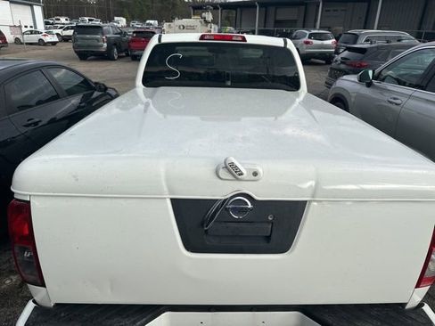 Used 2018 Nissan Frontier S w/ Work Truck Package image 6