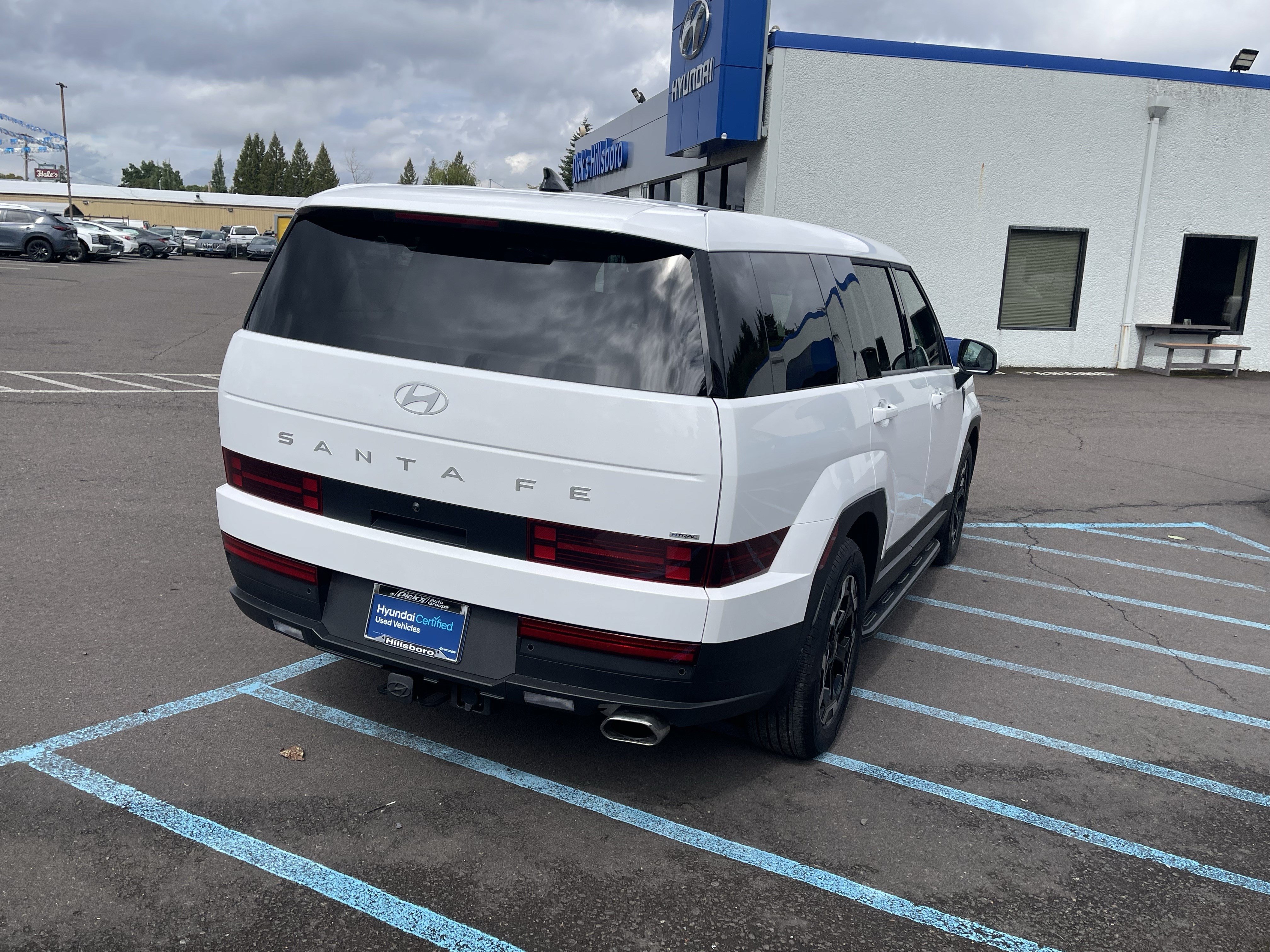 Certified 2025 Hyundai Santa Fe SE AWD/4WD image 5