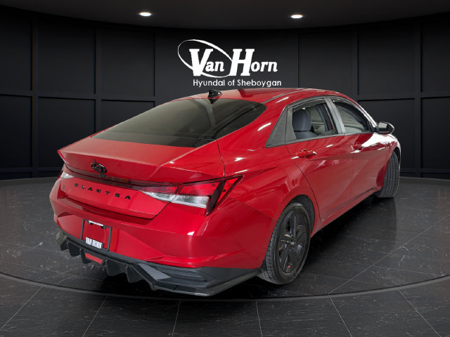 Used 2021 Hyundai Elantra SEL FWD image 7