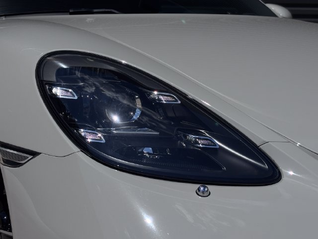 Certified 2022 Porsche 718 Boxster GTS RWD image 14