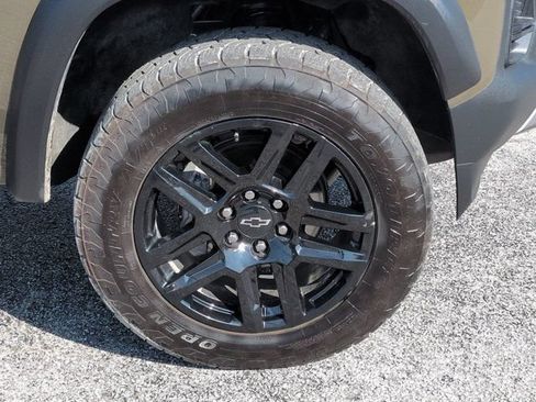 Used 2024 Chevrolet Colorado Trail Boss w/ Advanced Trailering Package AWD/4WD image 10