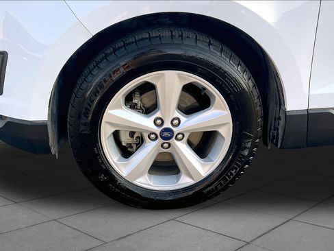 Used 2016 Ford Edge SE FWD image 11