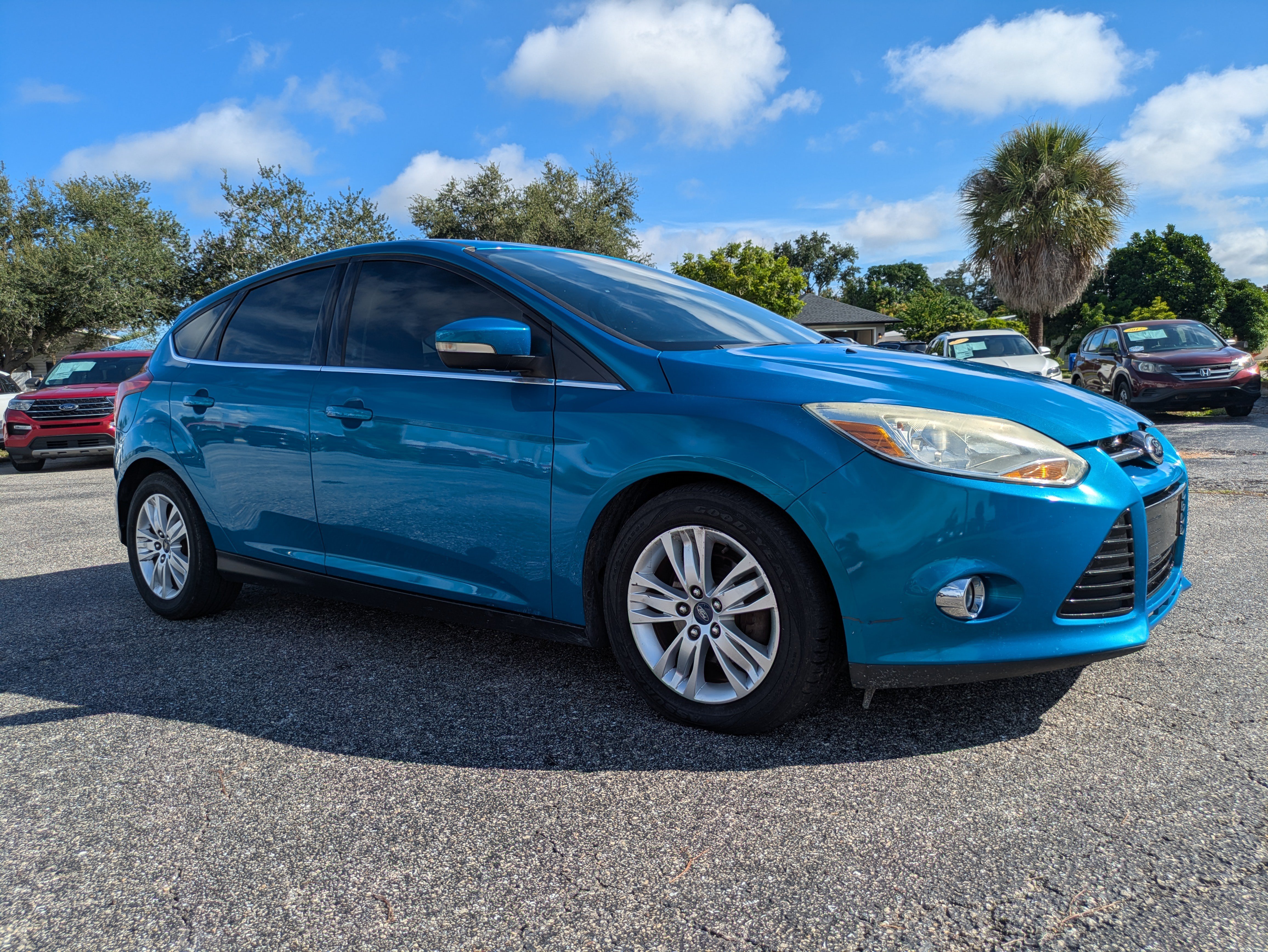 Used 2012 Ford Focus SEL FWD image 2
