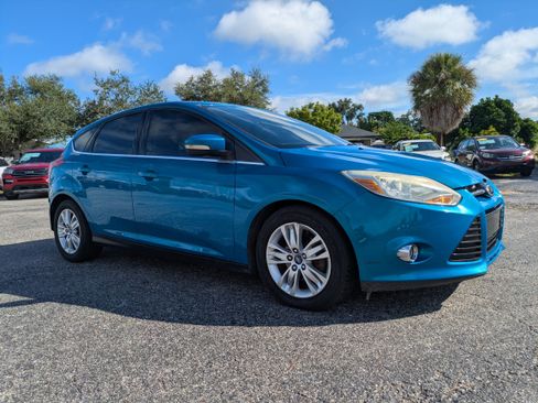 Used 2012 Ford Focus SEL FWD image 2