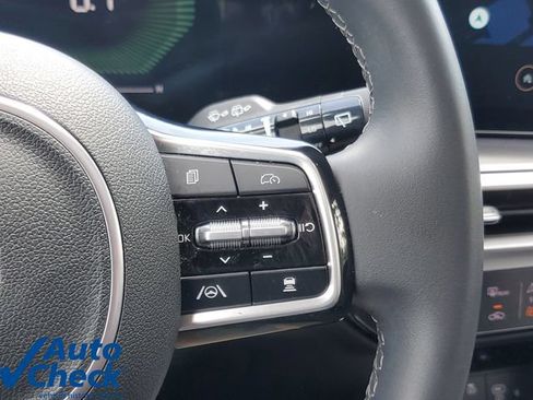 Used 2024 Kia Sorento S w/ Panoramic Sunroof Package FWD image 23