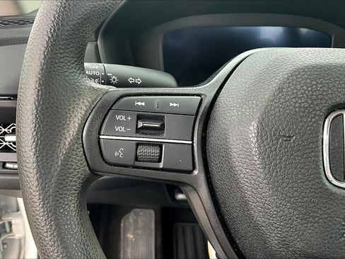 Used 2023 Honda Accord EX image 21