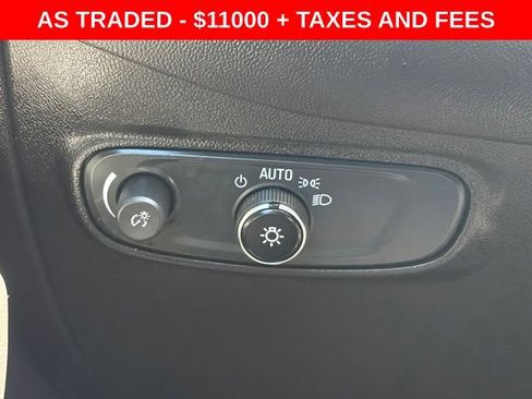 Used 2020 Chevrolet Equinox LS w/ LS Convenience Package FWD image 19