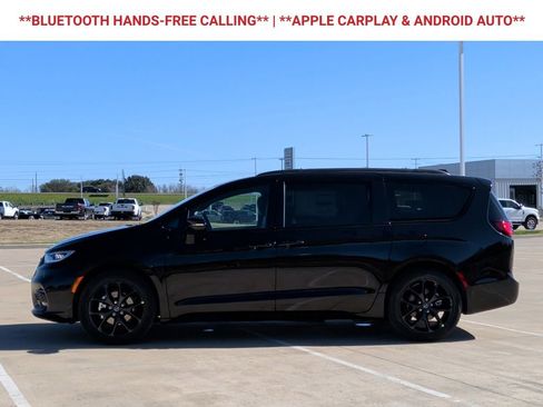 New 2026 Chrysler Pacifica Select image 5