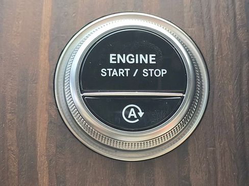 Certified 2026 Mercedes-Benz GLC 300 4MATIC image 35